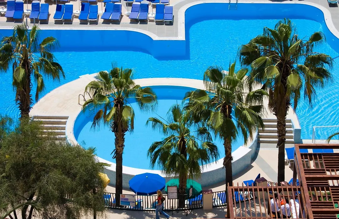 Fantasia Deluxe Hotel-1